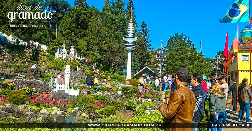 A primeira visão que você terá do Mini Mundo em Gramado após entrar no parque.