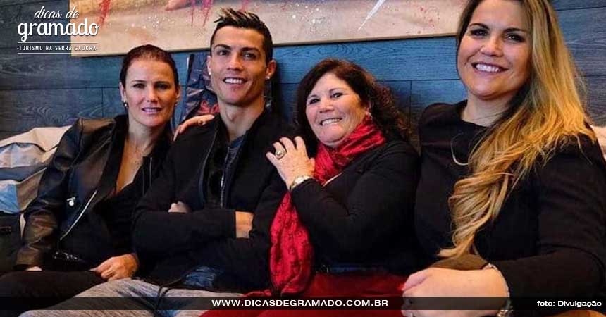 Cristiano Ronaldo com a mãe