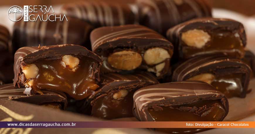 Visite as lojas de chocolate em Gramado no inverno