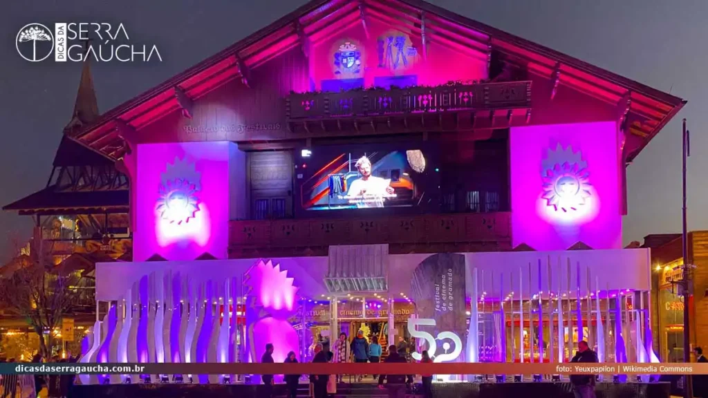 Palácio dos Festivais - Festival de Cinema de Gramado - Foto: Yeuxpapilon | Wikimedia Commons